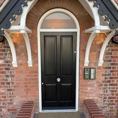 Boutique Luxury Apartment, High St, Henley-In-Arden ภายนอก รูปภาพ