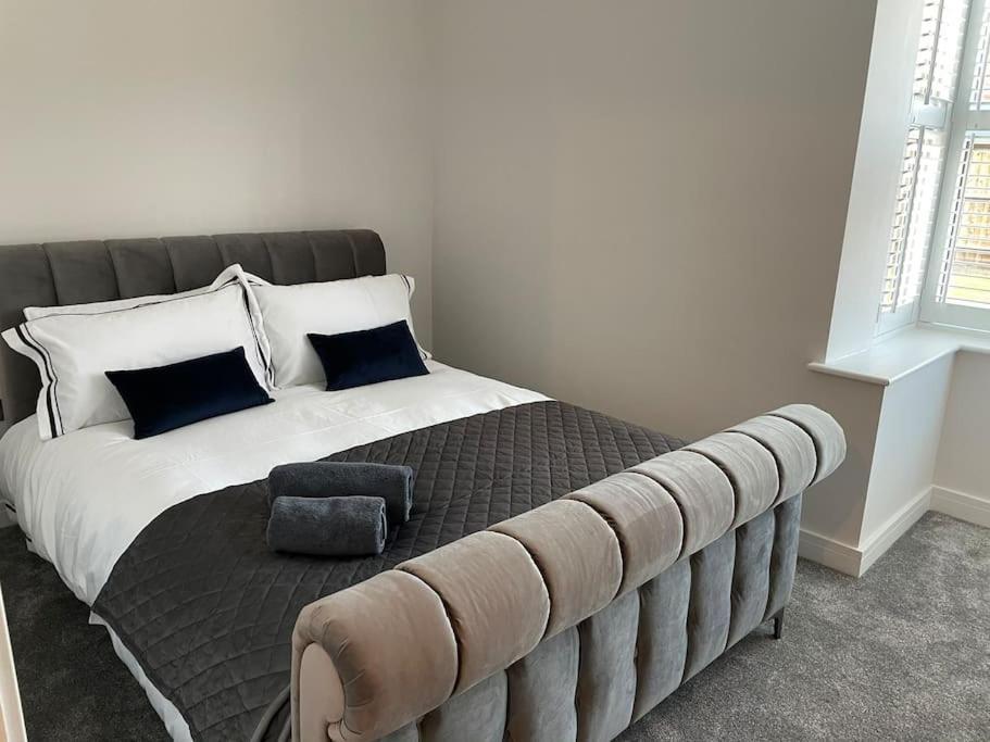 Boutique Luxury Apartment, High St, Henley-In-Arden ภายนอก รูปภาพ