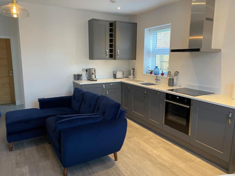 Boutique Luxury Apartment, High St, Henley-In-Arden ภายนอก รูปภาพ